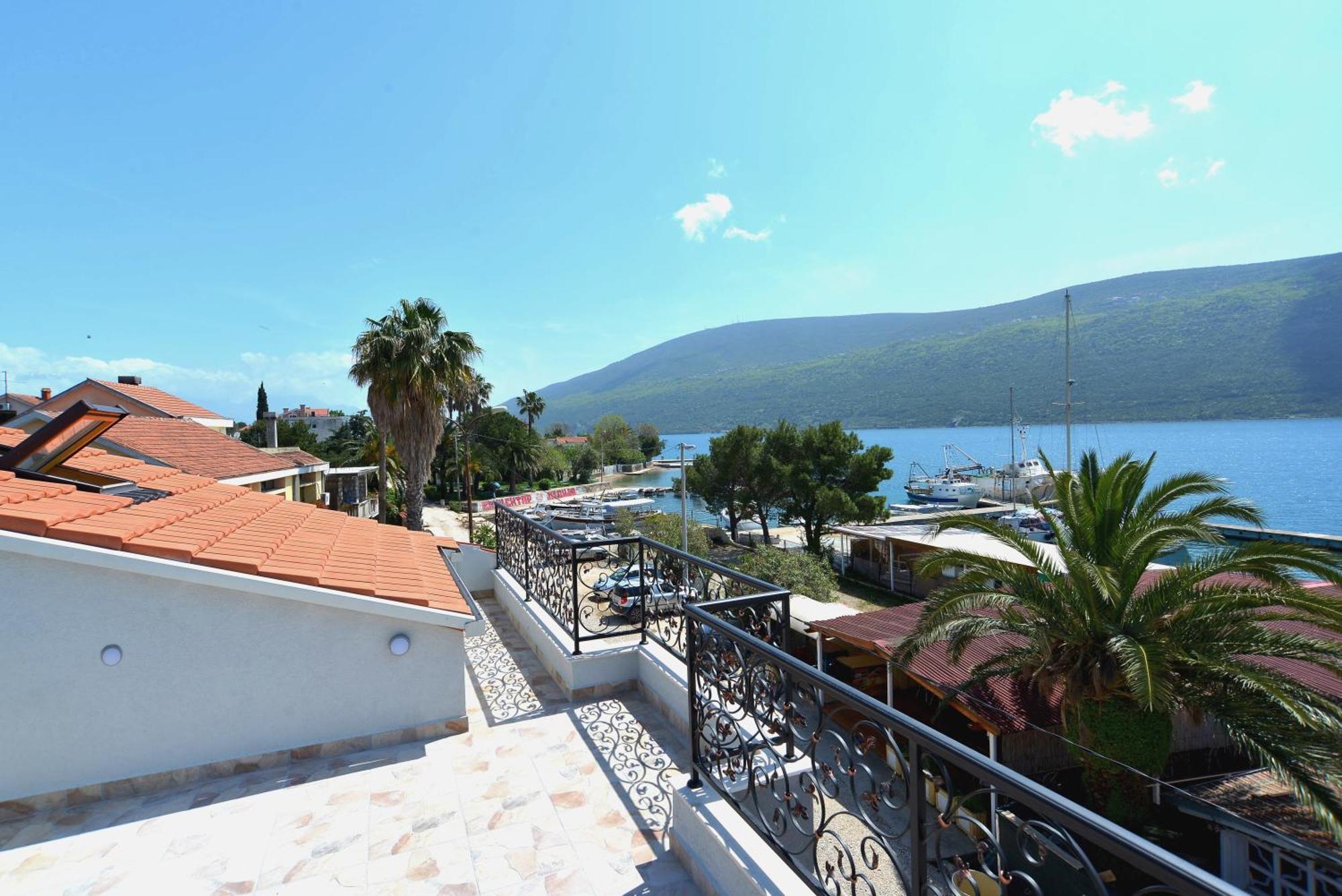 Apartment Sm Herceg Novi Rum bild